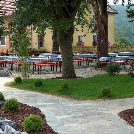 Hotel & Restaurant Karpfen 4*
